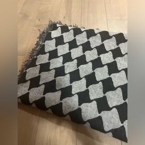 100% Wool Wilfred Scarf